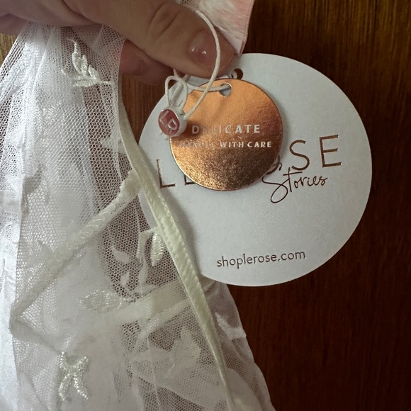 COPY - Le Rose Maya Robe - Picture 7 of 8